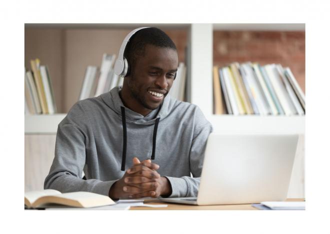 Ben je op zoek naar een opleiding? Probeer eens een gratis opleiding via het internet. We doen een greep uit het gigantische aanbod.